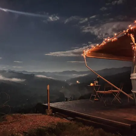 Kemping Glamping In Italy *